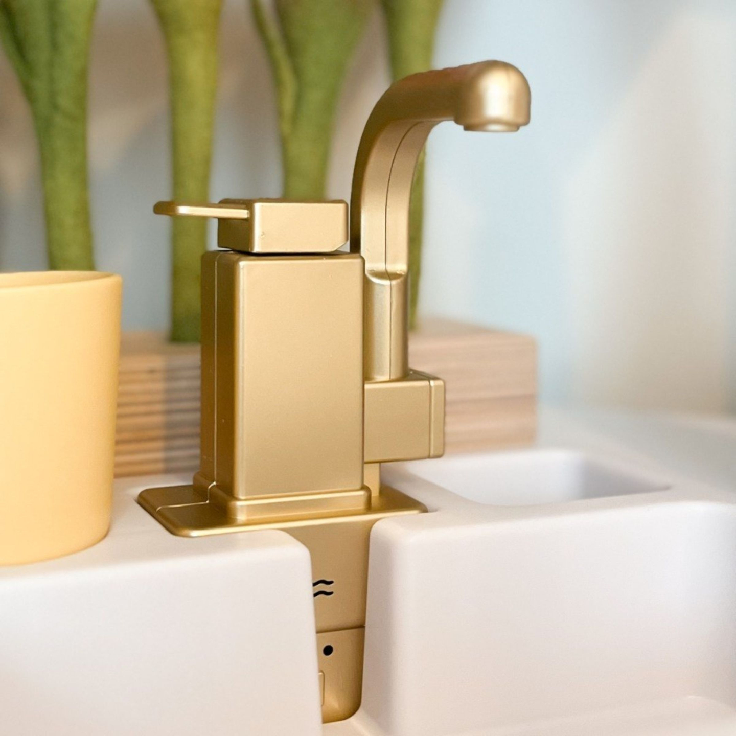 XXXXL didelė medinė interaktyvi virtuvė su LED apšvietimu, skalbimo mašina, mikrobangų krosnele, kavos aparatu, vaisių ir daržovių rinkiniu - 50 elementų