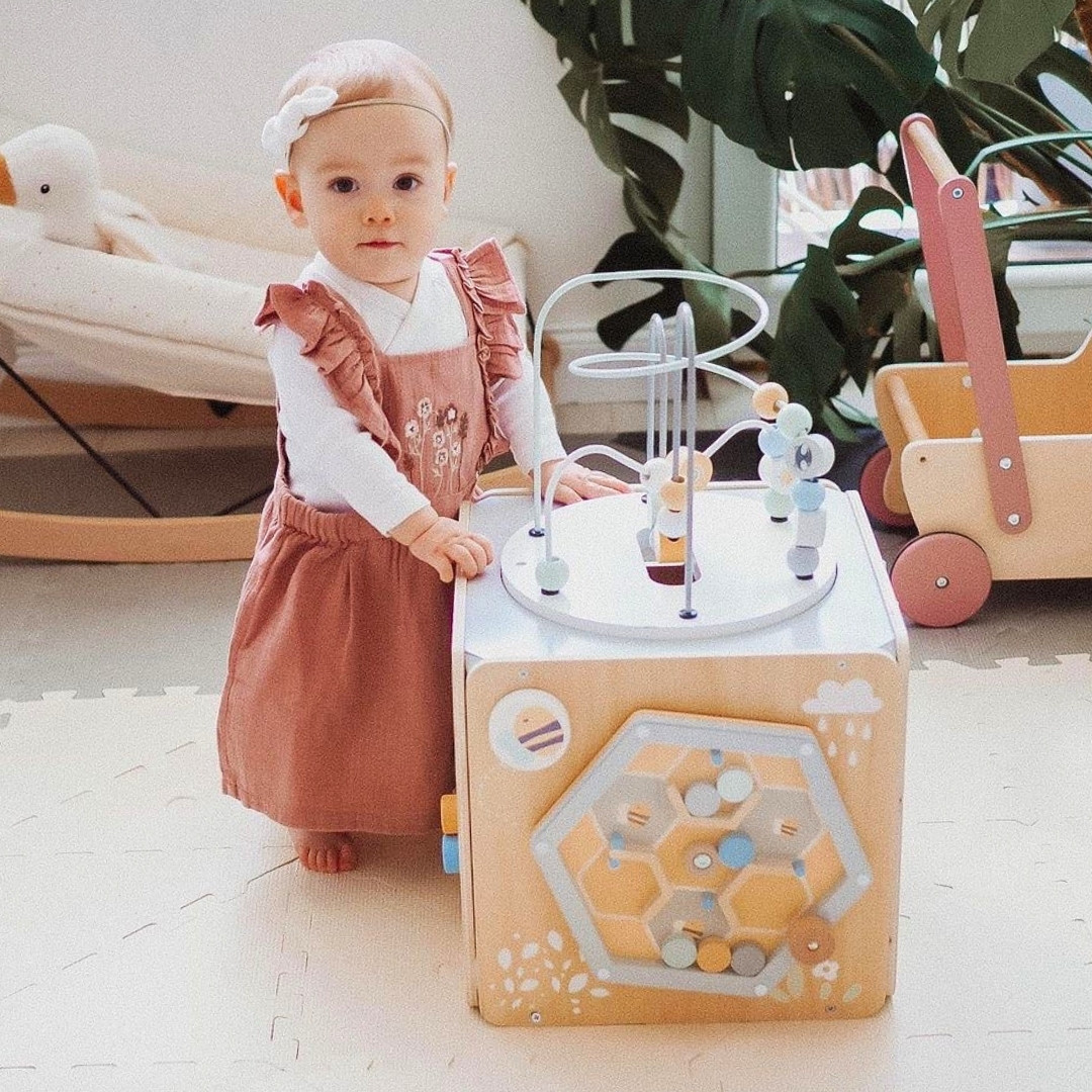 Didelis medinis veiklos kubas su kilpa - Montessori