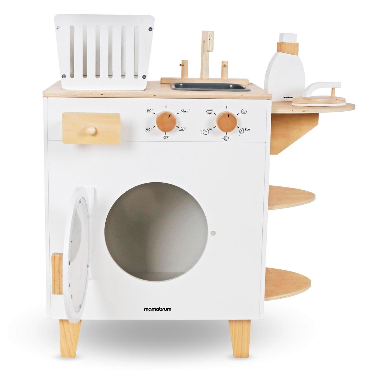 Medinė skalbimo mašina su lygintuvu, krepšeliu ir skalbimo skysčiu