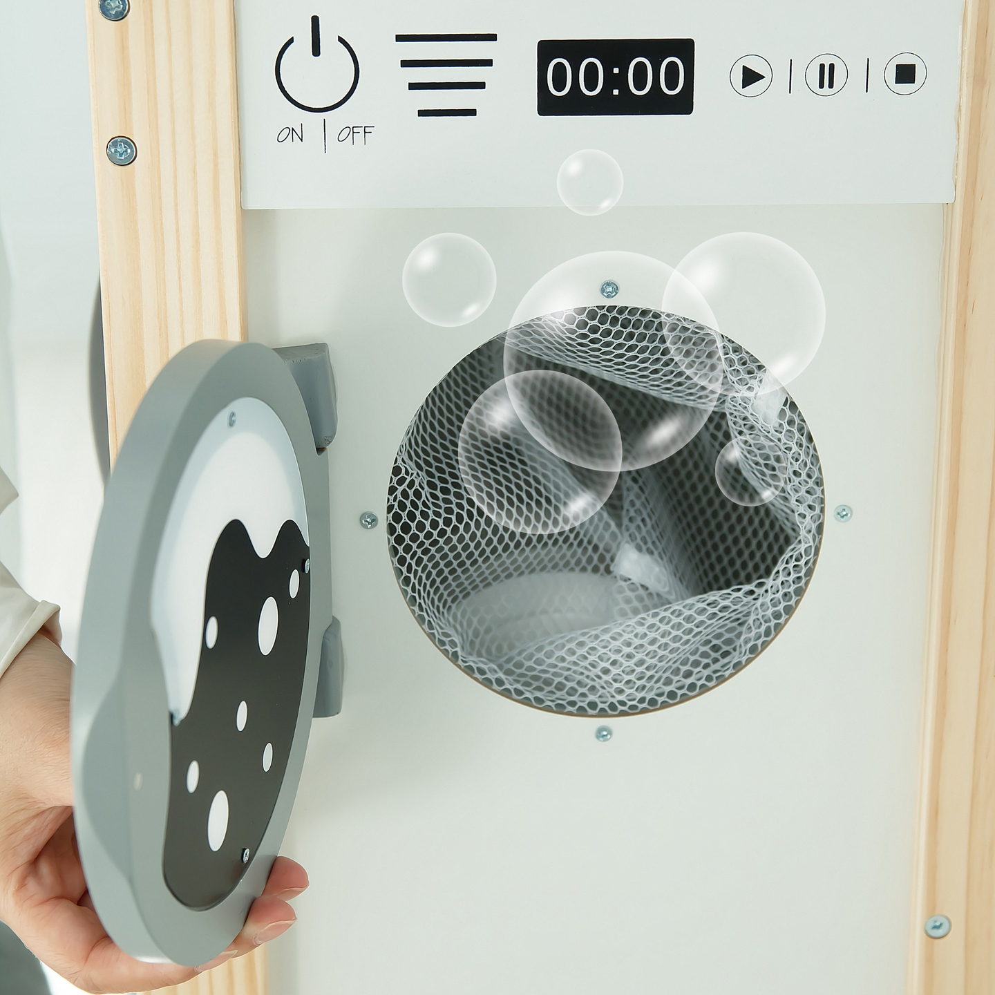 Interaktyvi virtuvė su skalbimo mašina, indaplove ir kreida