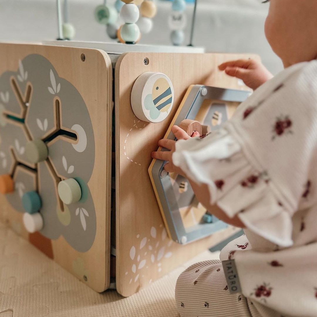 Didelis medinis veiklos kubas su kilpa - Montessori