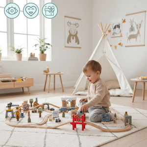 Medinis miesto geležinkelis su elektriniu traukiniu – judančiu kranu, laivu, tiltais