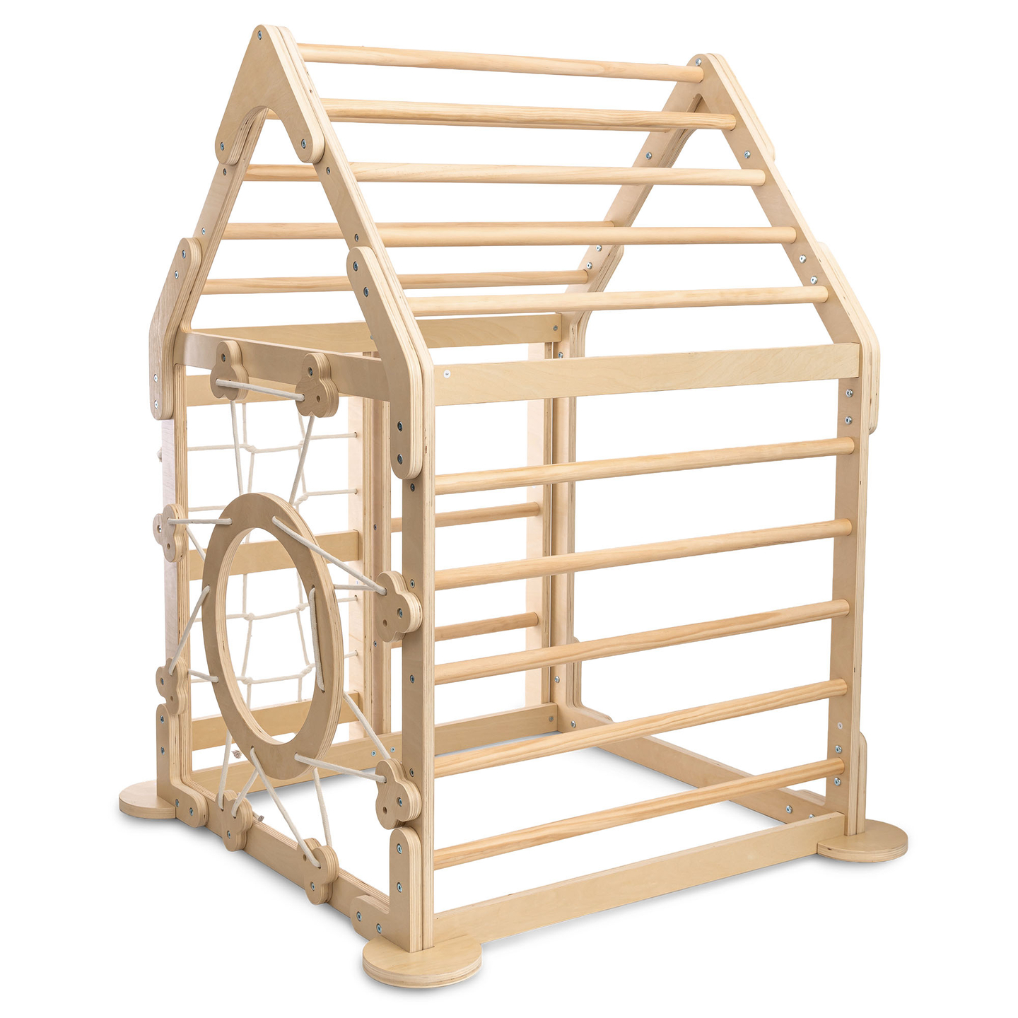 Medinė žaidimų aikštelė vaikams viduje – namelis su kopėčiomis ir čiuožykla