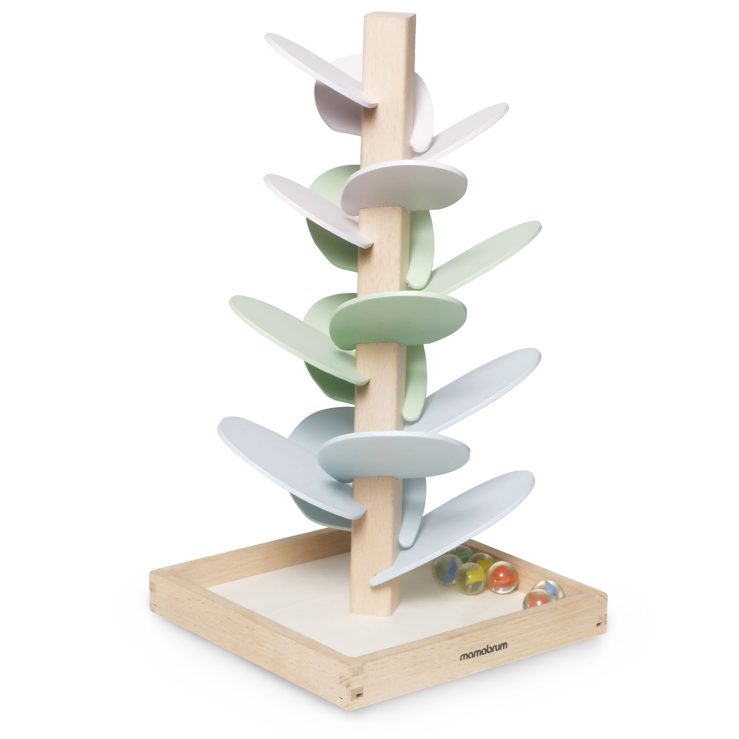 Medinis kulodromas - garso medis su kamuoliais