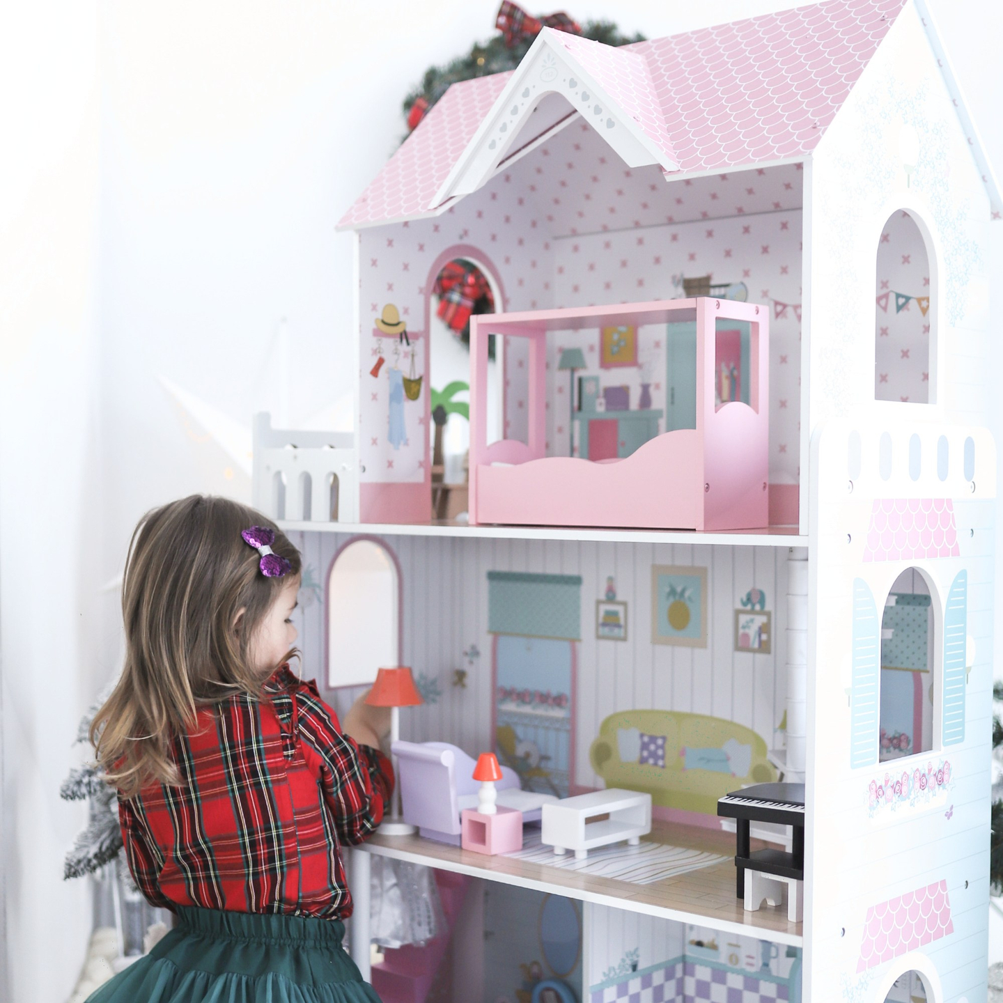 XXL Didžiausias medinis lėlių namelis - 123 cm - LED apšvietimas - terasa, aksesuarai, sodas