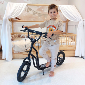 "HyperMotion VIVA 12" paspirtukas (30 cm ratai su pompa) - Juodas