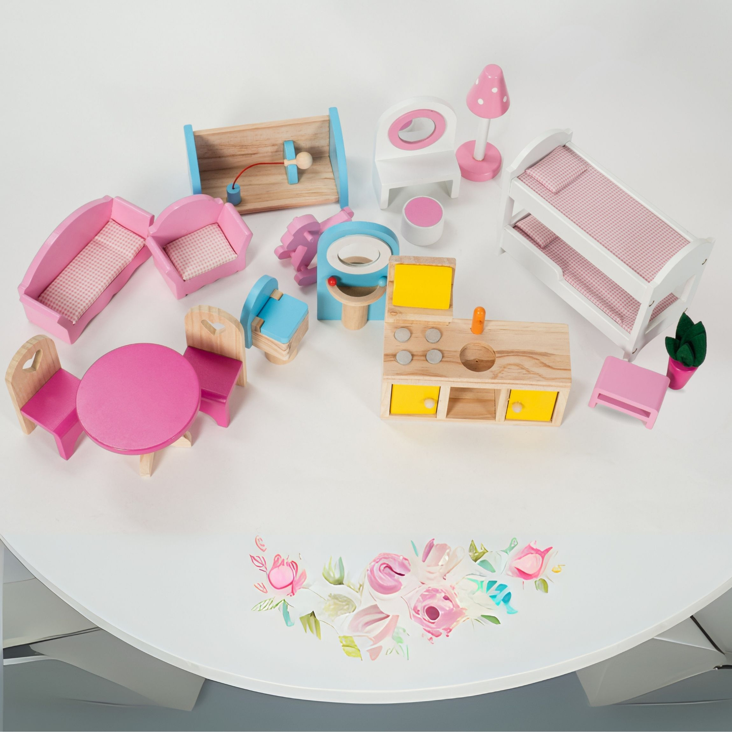 Didelis medinis trijų aukštų lėlių namelis su terasa, baldų komplektu ir LED apšvietimu!