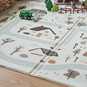 Dvipusis sulankstomas putplasčio kilimėlis 180 x 120 x 1 cm - Charming Town/Sand Beige