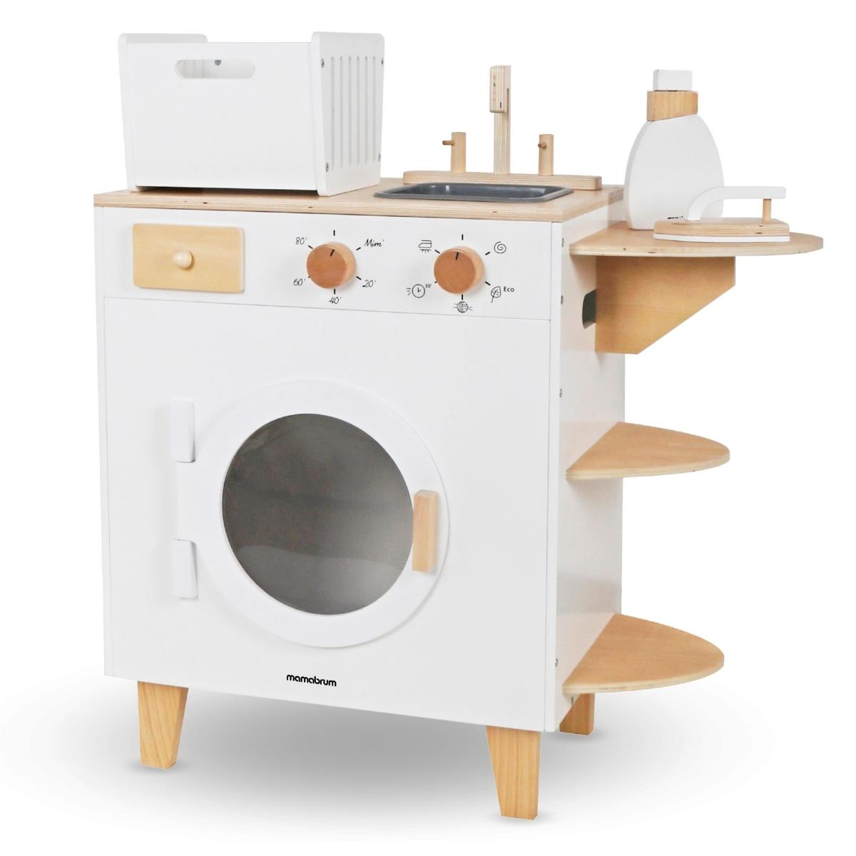 Medinė skalbimo mašina su lygintuvu, krepšeliu ir skalbimo skysčiu