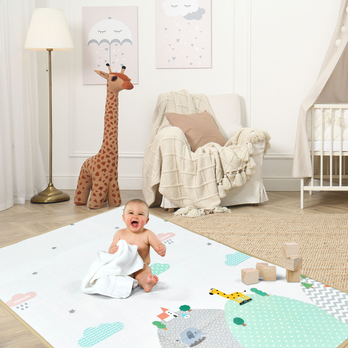 Dvipusis putplasčio kilimėlis - miškas ant kalvos / saulėtas miestas