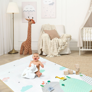 Dvipusis putplasčio kilimėlis - miškas ant kalvos / saulėtas miestas