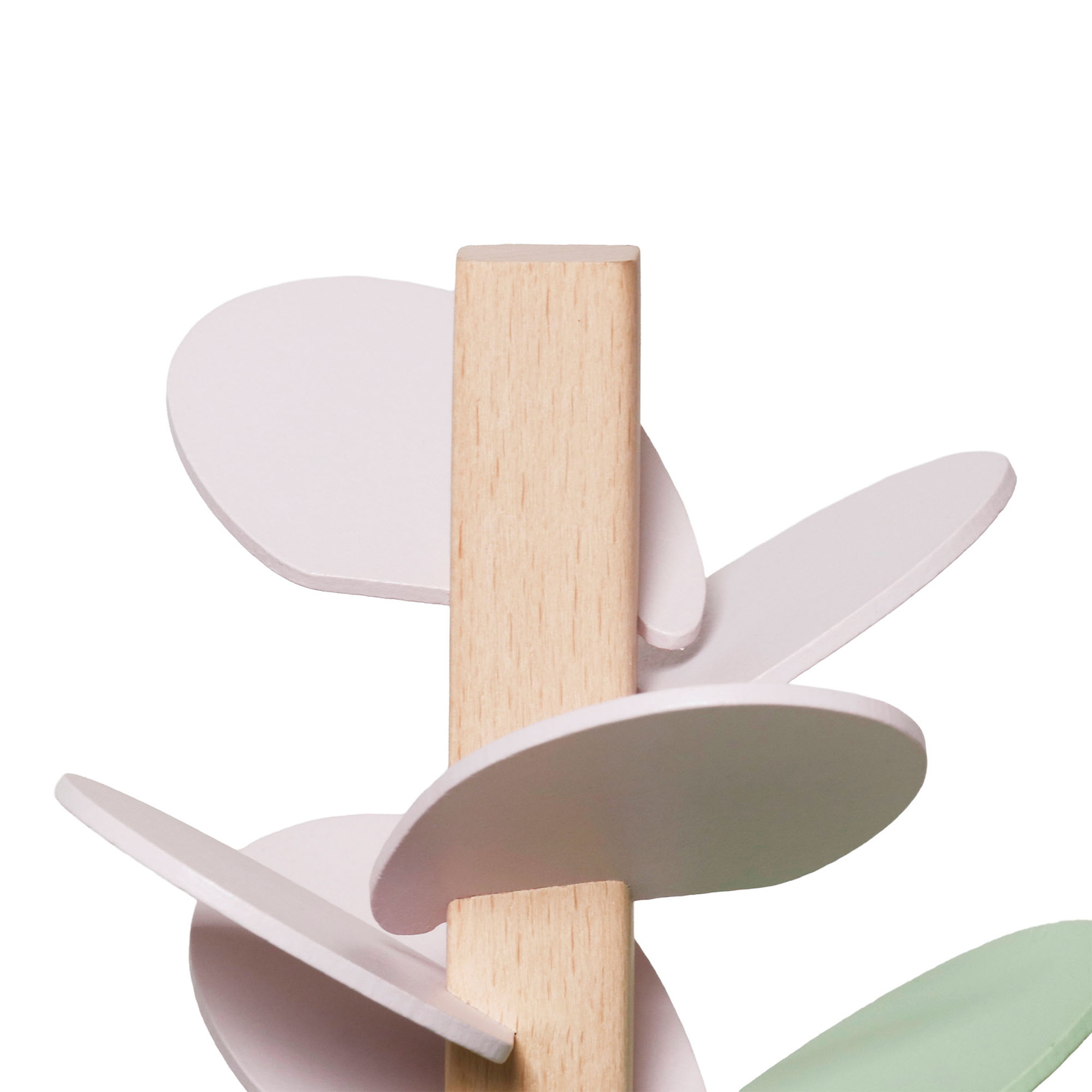 Medinis kulodromas - garso medis su kamuoliais