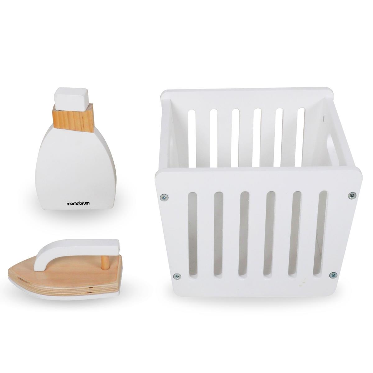 Medinė skalbimo mašina su lygintuvu, krepšeliu ir skalbimo skysčiu