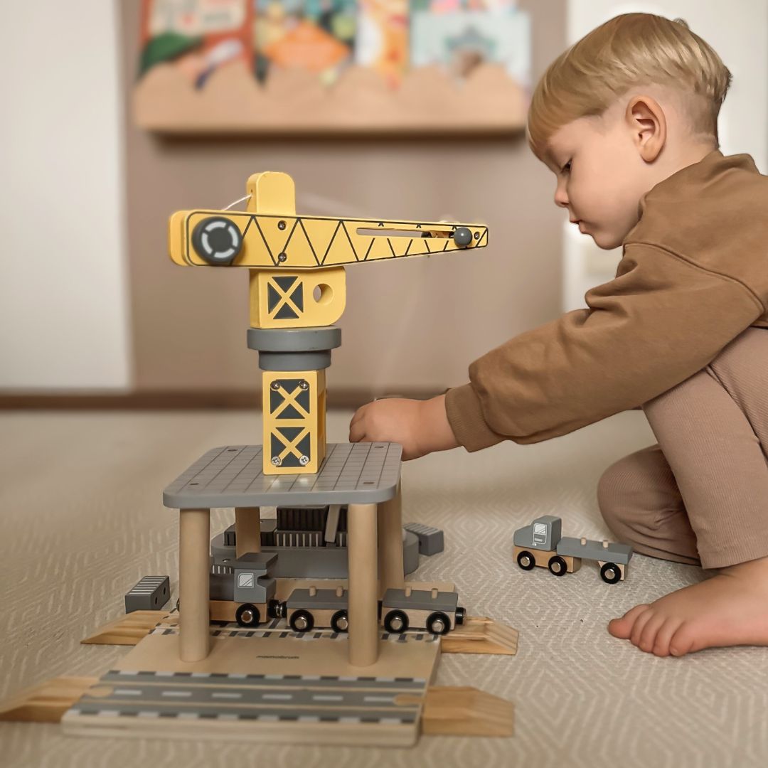 Mobilusis uosto kranas su magnetine gervute ir priedais - medinis rinkinys