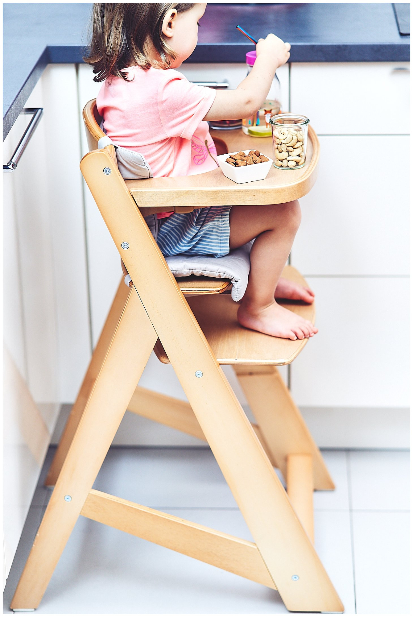 Medinė maitinimo kėdutė "Moby-System WOODY" - natūralaus medžio spalvos