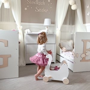 Medinis vežimėlis lėlėms - "Swan