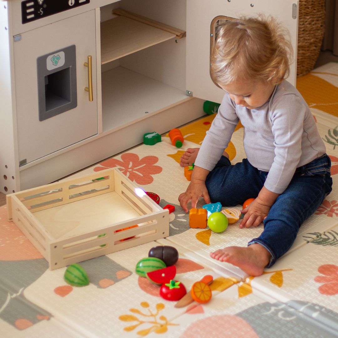 Mediniai vaisiai ir daržovės pjaustymui