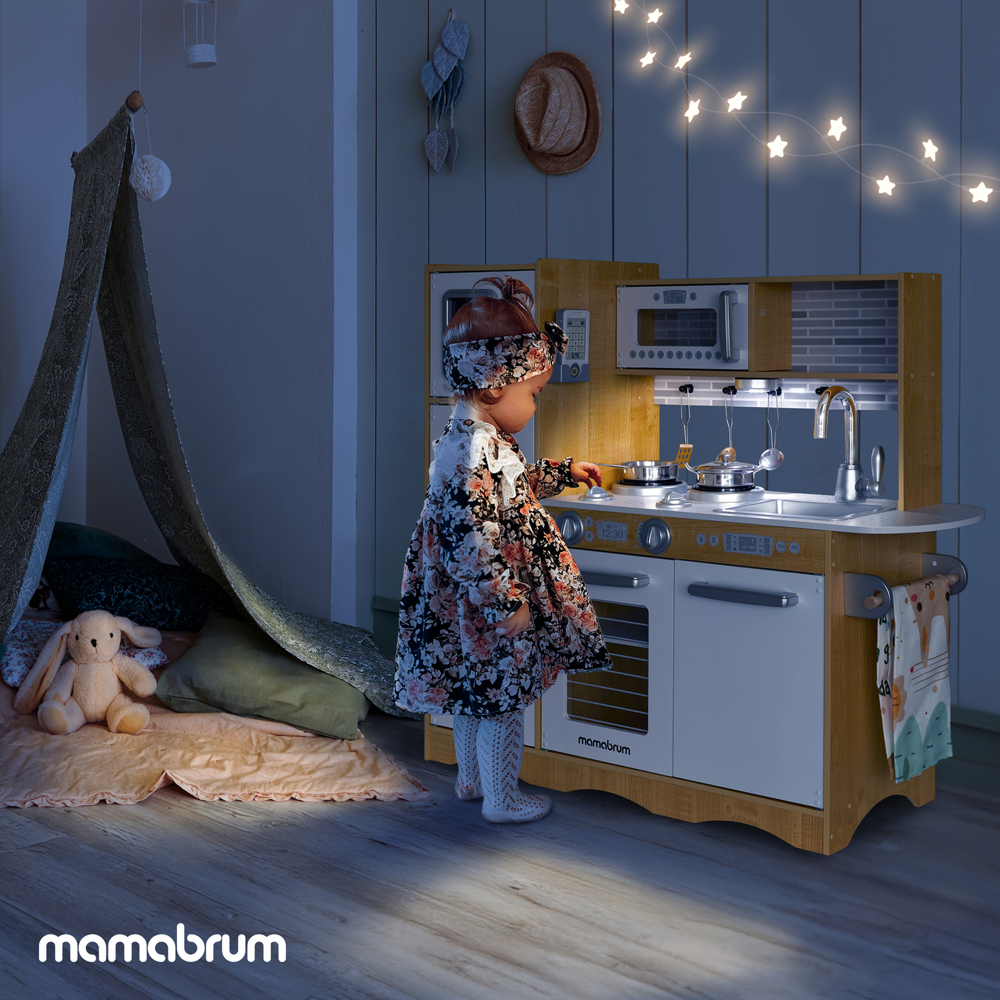 XXL medinė virtuvė su LED apšvietimu, prijuoste ir priedais