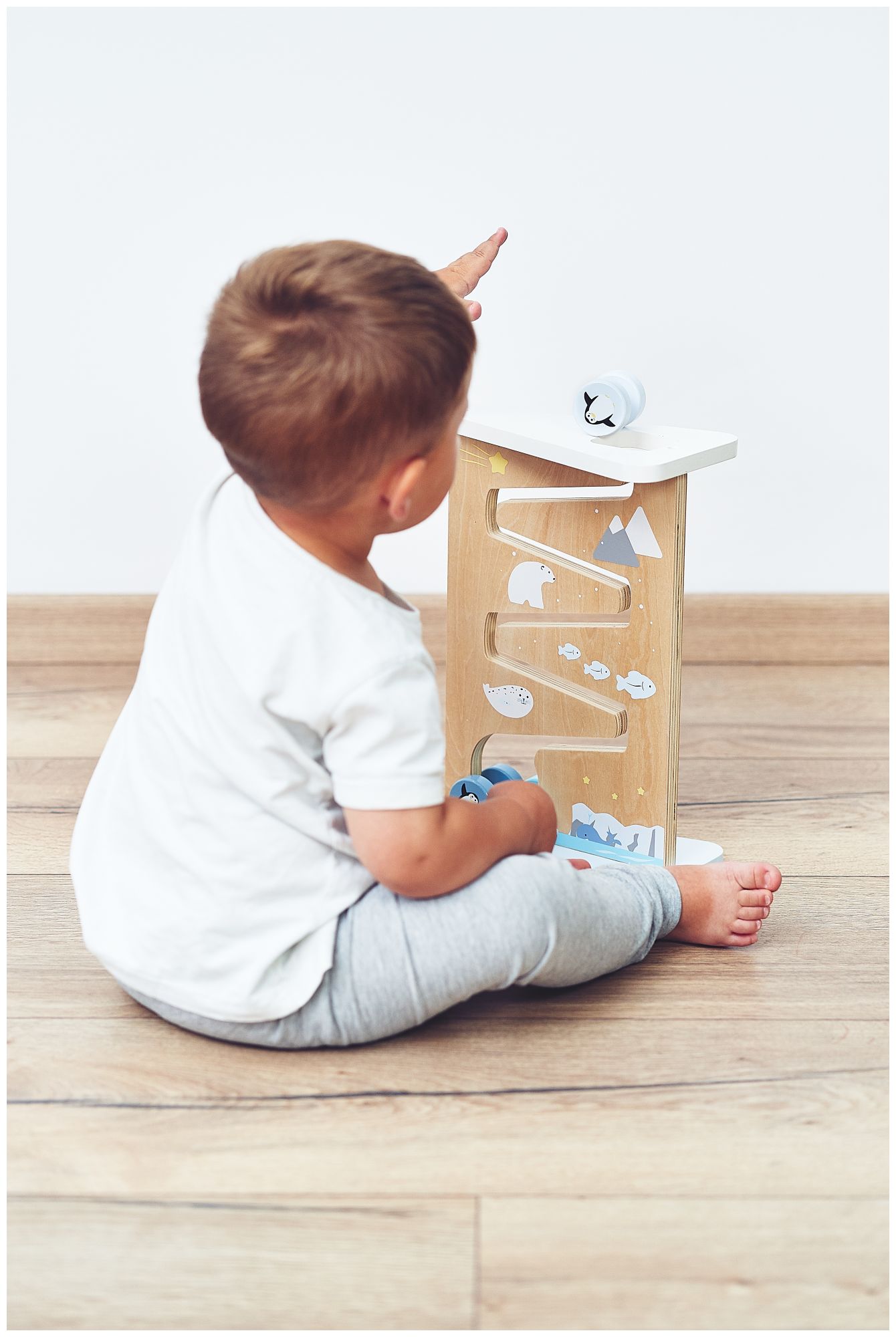 Medinė dvipusė sensorinė manipuliavimo lenta