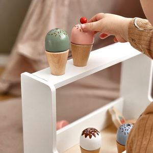 Medinė ledų parduotuvė - ledų salonas