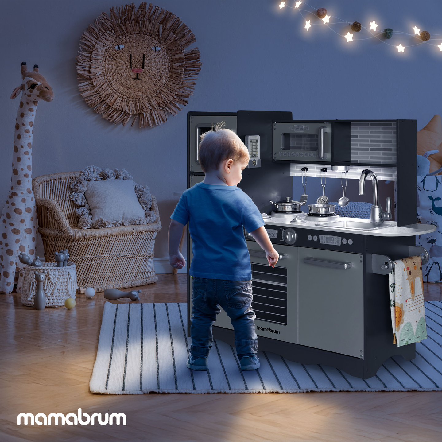 XXL medinė virtuvė su LED apšvietimu, prijuoste ir priedais