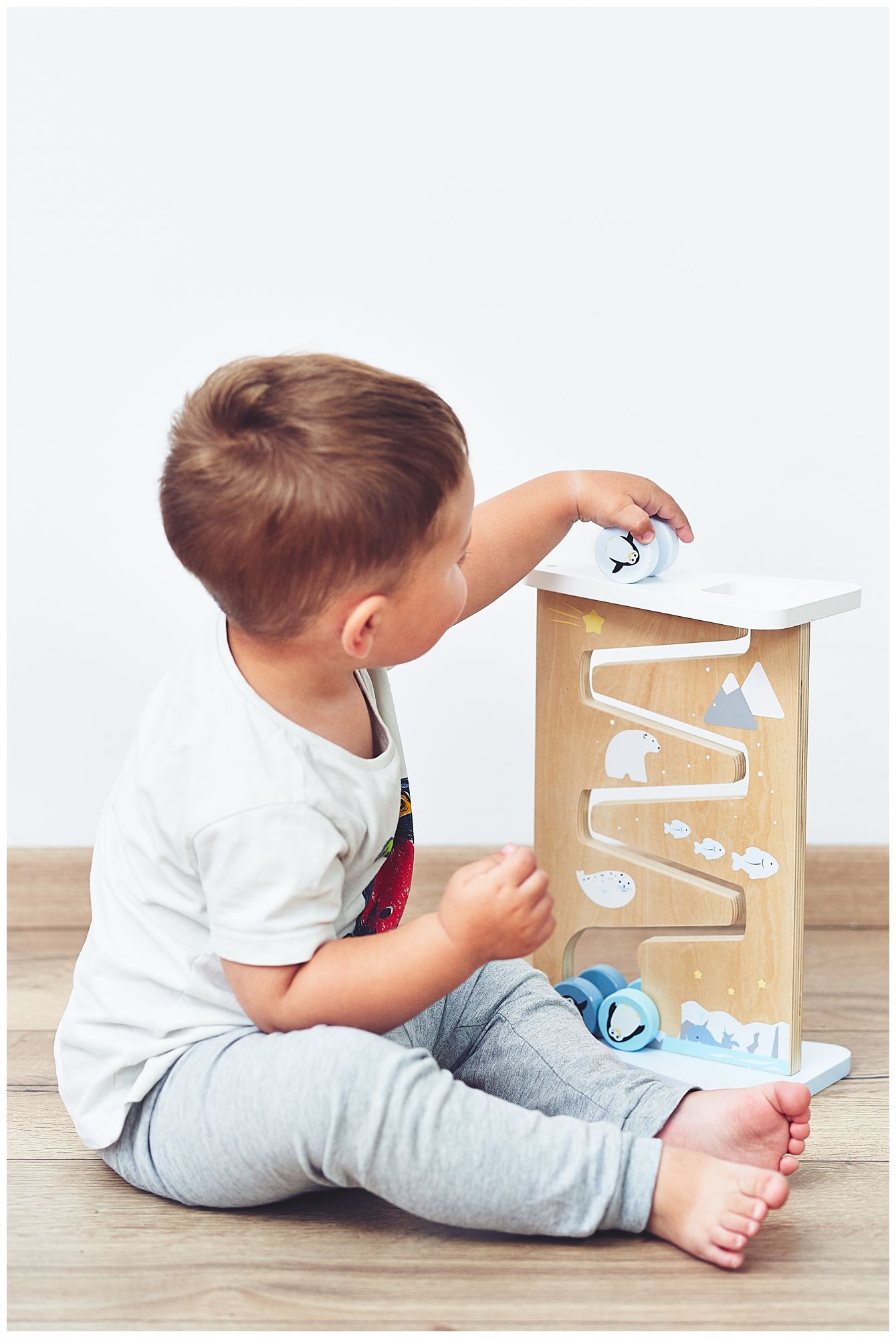 Medinė dvipusė sensorinė manipuliavimo lenta