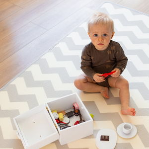 Dvipusis putplasčio kilimėlis XXL - ritinėlis 2 CM (miškas ir zigzagai)