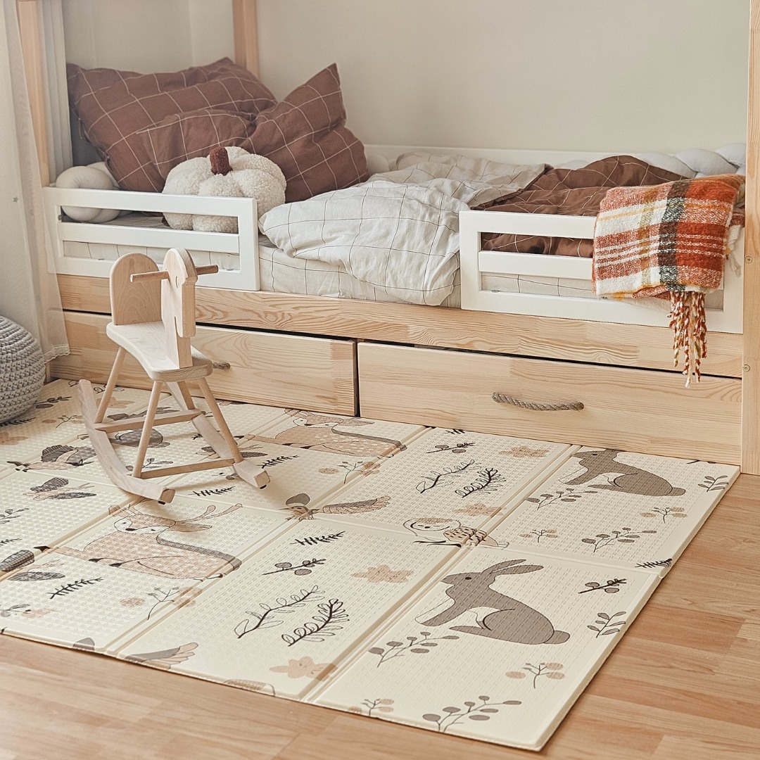 Dvipusis sulankstomas putplasčio kilimėlis 180 x 120 x 1 cm – Magic Forest/Rudens gatvės – boho